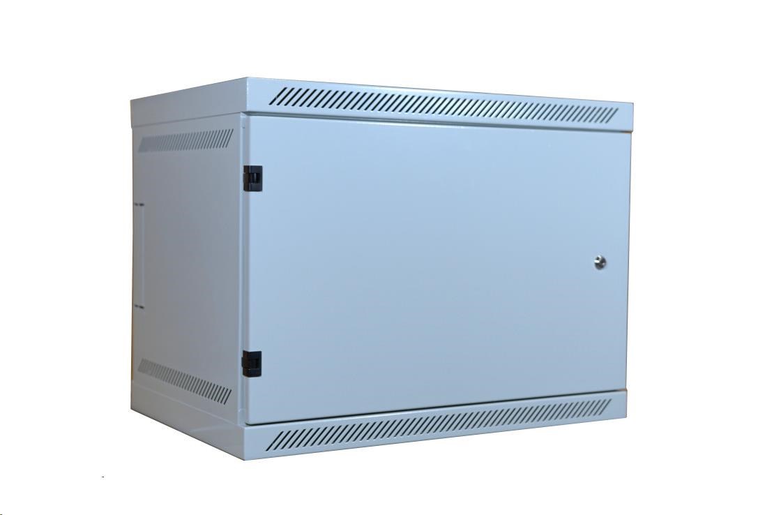 LEXI-Net 19" nástěnný rozvaděč 9U 600x400, nosnost 60 kg, plné dveře, svařovaný, šedý
