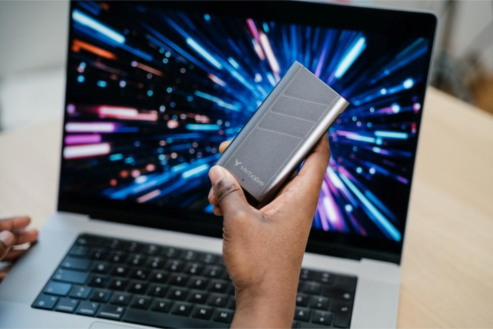 VERBATIM externí SSD 2TB, USB4, USB-C, R:3700 / 3600MB/s, šedá